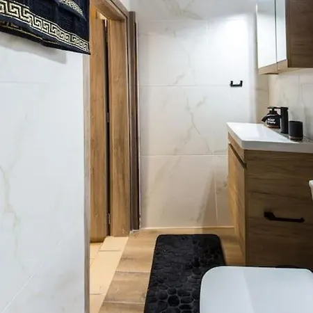 Splatzia Old Town Maizonette